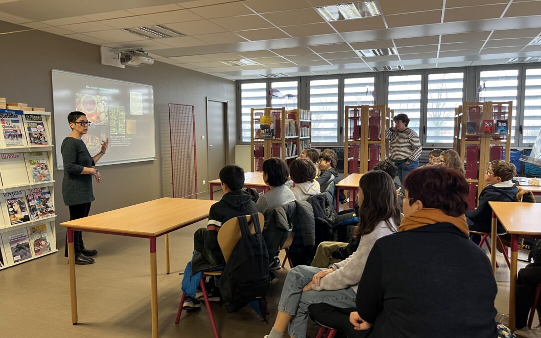 UNE RICHE RENCONTRE POUR LES APPRENTIS ARCHÉOLOGUES